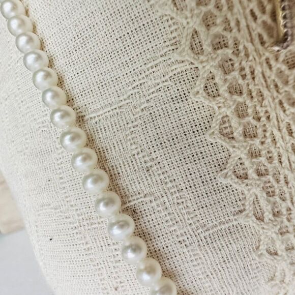 💖Tiffany & Co. Ziegfeld Collection Pearl Necklace 4-5mm each, 16 inches💖 - Picture 9 of 9